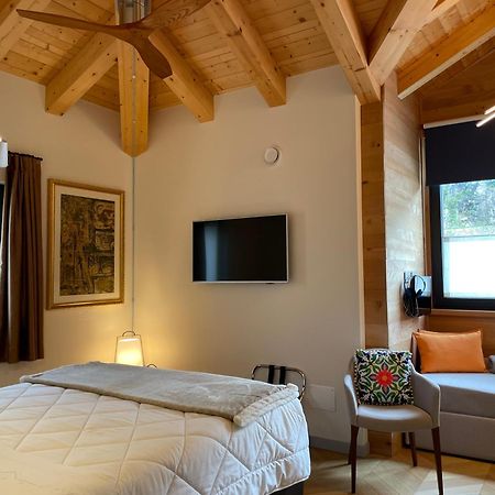 D'Artemisia Chambres D'Hotes Pont-Saint-Martin Εξωτερικό φωτογραφία